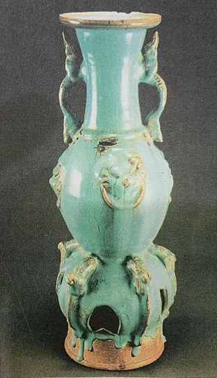 钧窖镂空高座双螭耳瓶