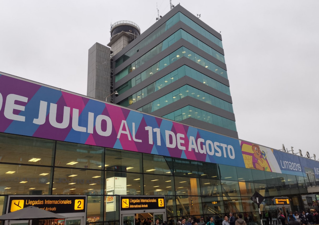 豪尔赫·查维斯机场