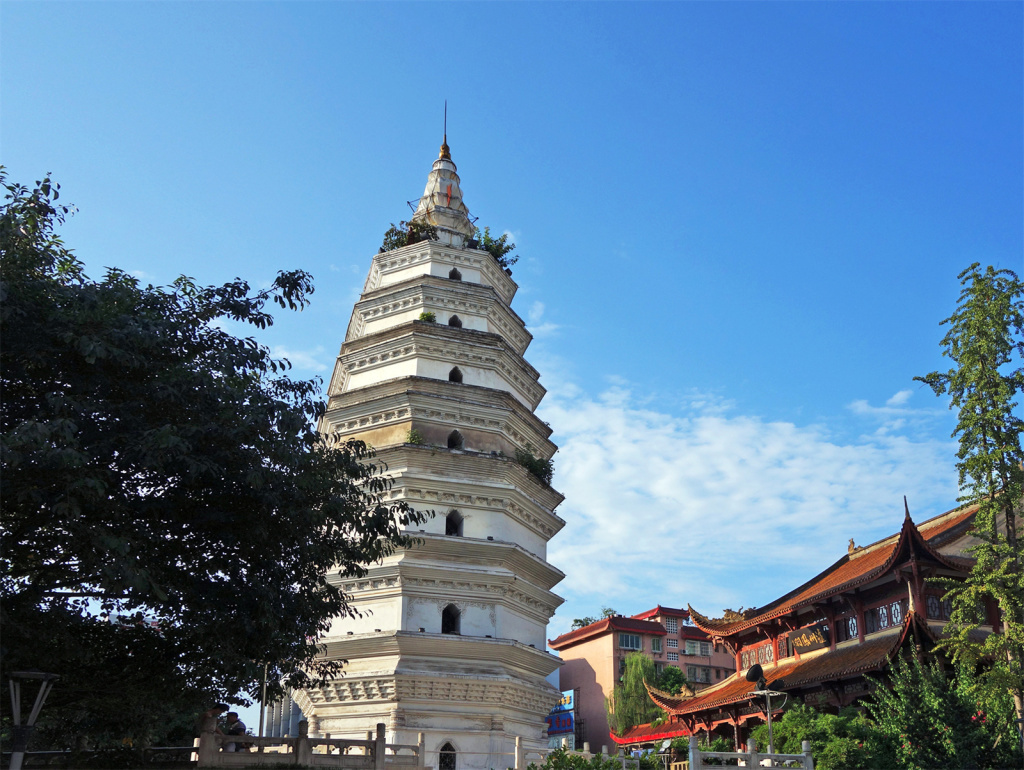 报恩塔