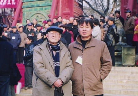 师杰与恩师钟鸣天合影