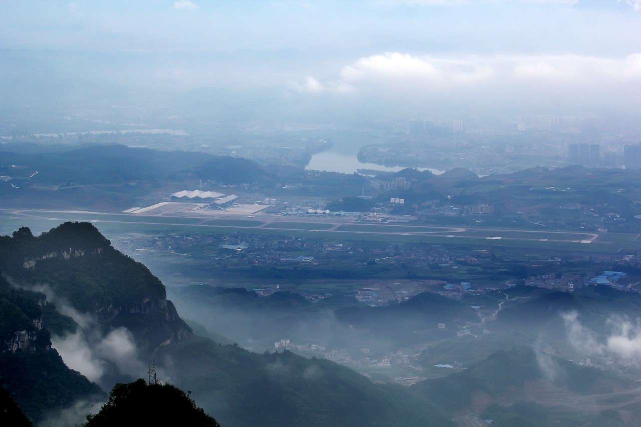 俯瞰张家界荷花国际机场