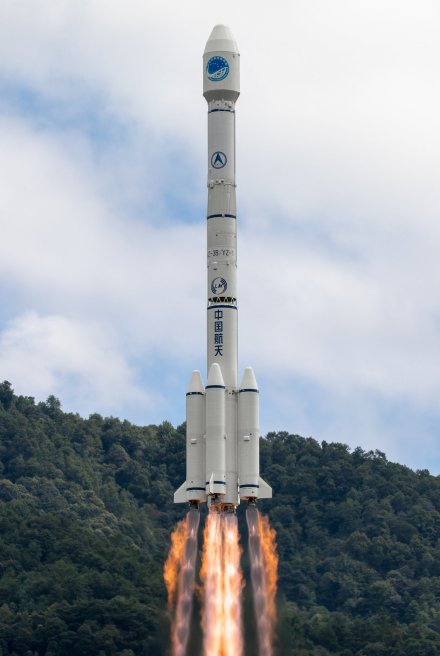 长征三号乙/远征一号发射北斗三号M15/M16星