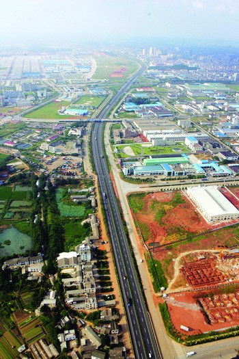 城市道路系统大大提升车辆通行能力