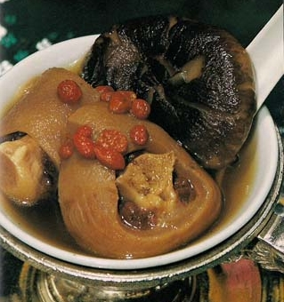 黄精枸杞牛尾汤