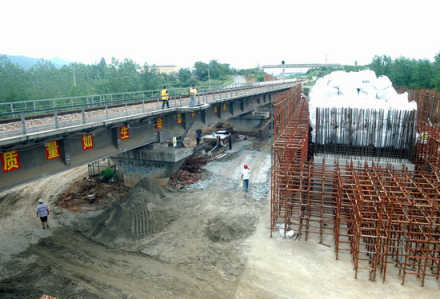 铜九铁路改线现场