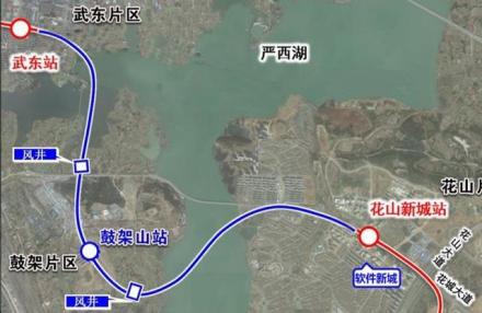 武汉地铁最长穿湖隧道成功“上岸”