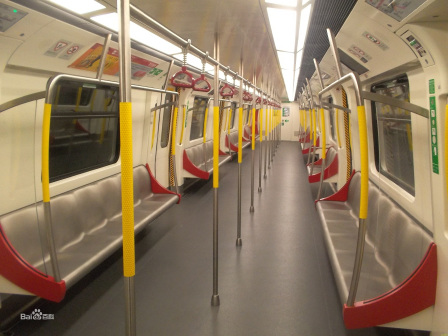 C-train列车内景