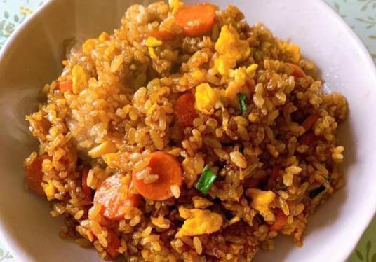 酱油蛋炒饭
