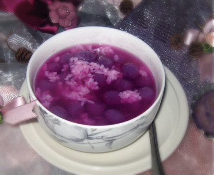 酒酿紫薯汤圆