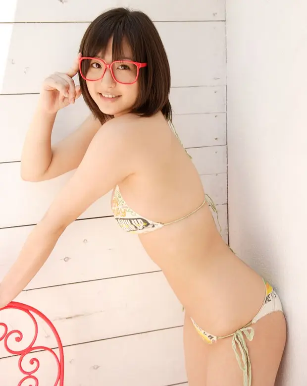 村上友梨