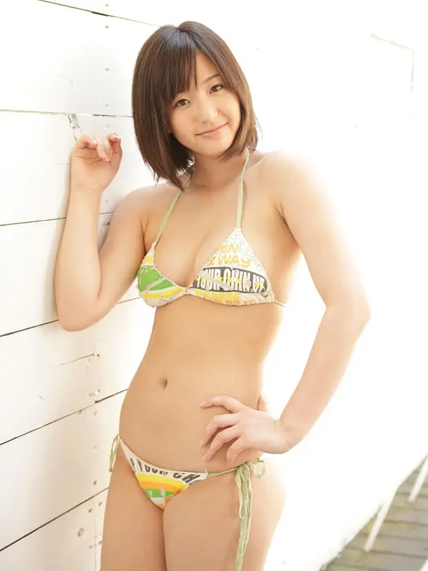 村上友梨