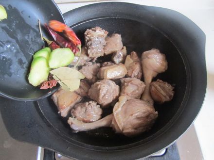 啤酒鸭制作步骤