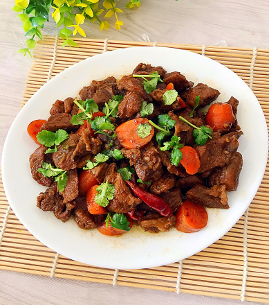红烧羊肉成品