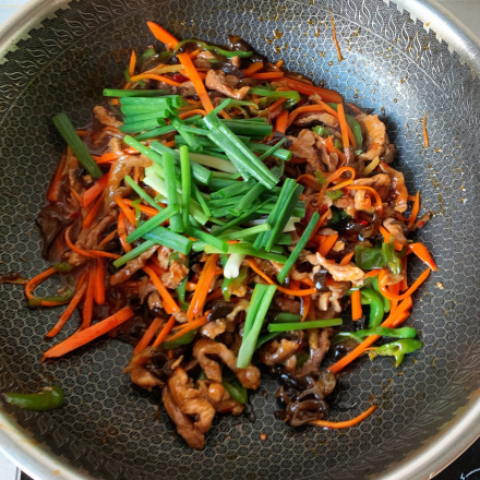 鱼香肉丝成品