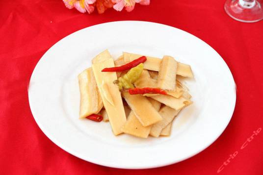 麻辣萝卜皮