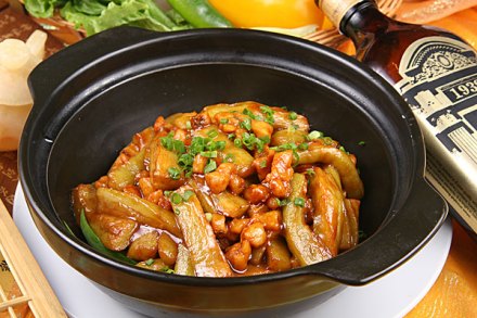 鸡肉茄子煲