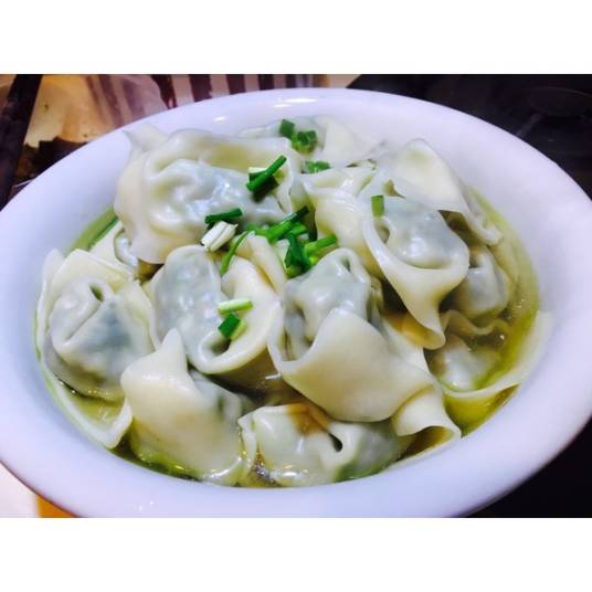 蛋皮荠菜大馄饨