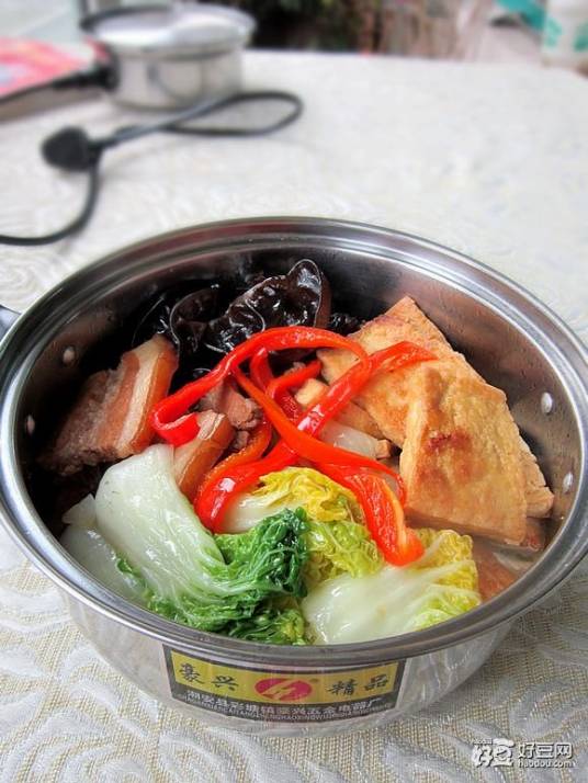 五花肉炖豆腐