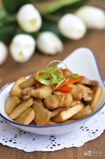 杏鲍菇炒肉 