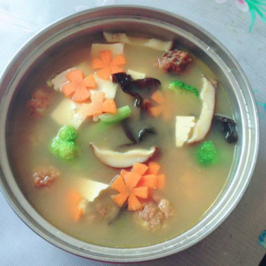 陕西烩三鲜丸子汤