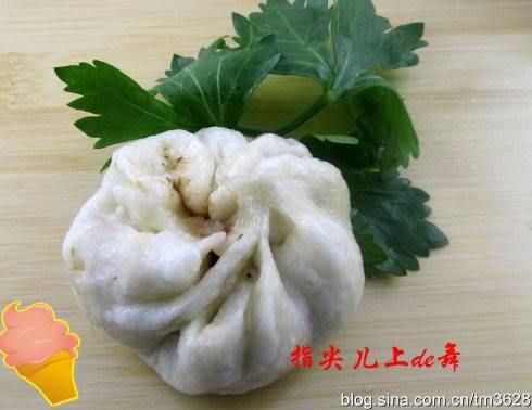 卤肉包