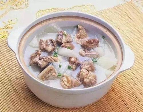 羊肉炖白萝卜