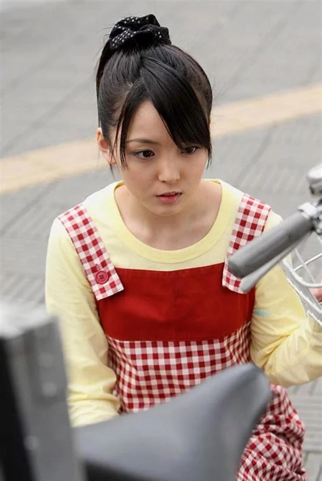 西田奈津美的图片
