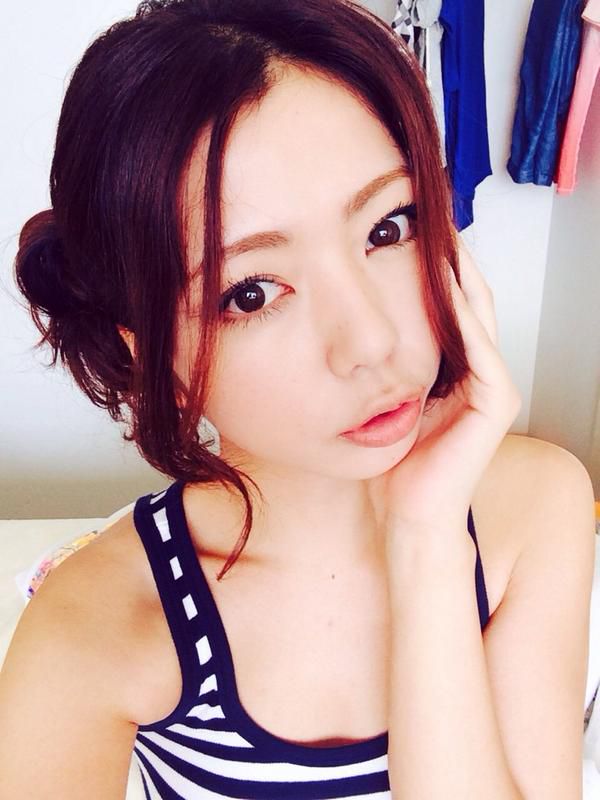 黑木桃子的图片