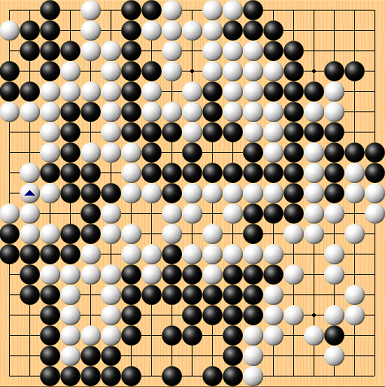第67期王座戦第4局　终局図 黒：井山王座　白：芝野名人