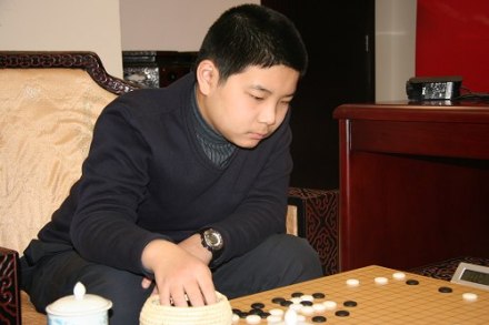 年轻的职业棋手芈昱廷