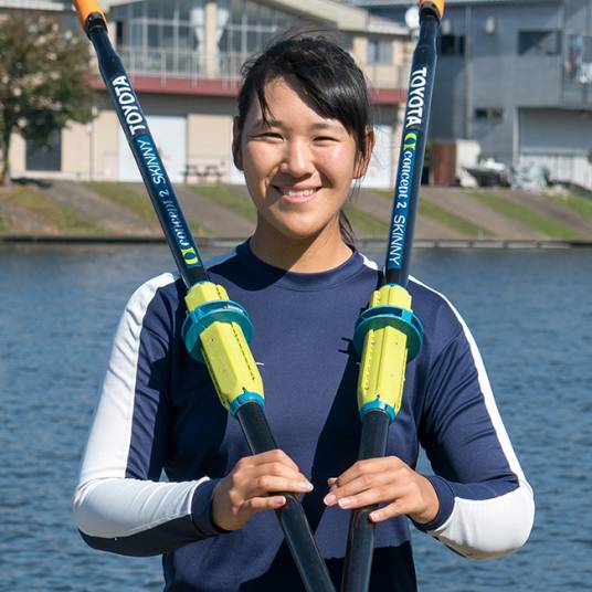 米川志保