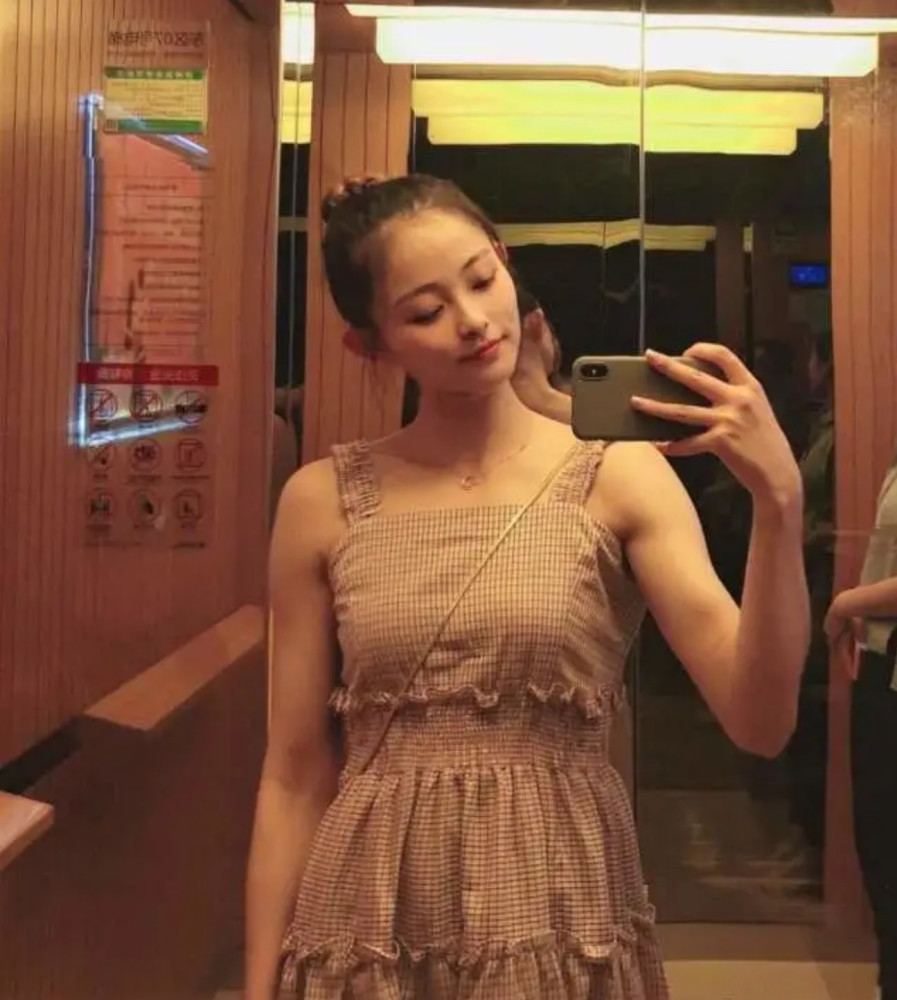 龚莉生活照