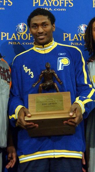 慈世平获得2003-04赛季NBA最佳防守球员