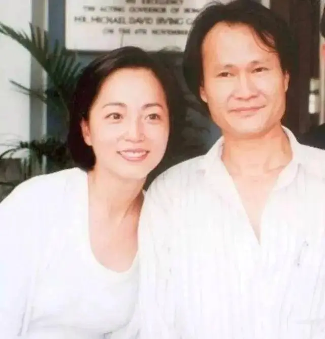 苑琼丹和林正英