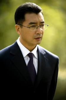 美丽鲜花在开放剧照