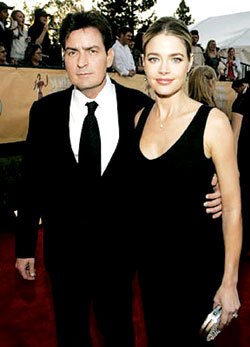 查理与前妻丹尼斯·理查德兹