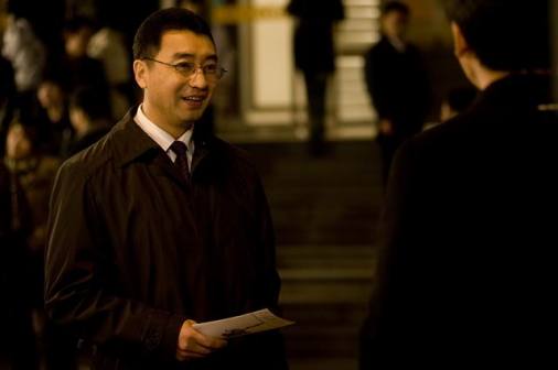 美丽鲜花在开放剧照