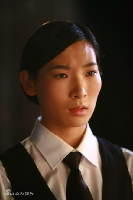 贺勋 《大捕房》